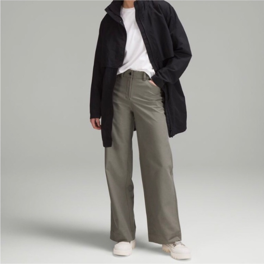 NWT Lululemon City Sleek 5 Pocket Wide Leg High Rise Light Utilitech GRSG Sz 32